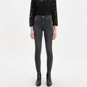 Women’s Levi’s mile high black jeans 26